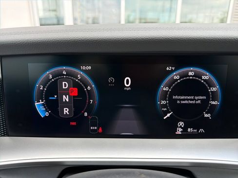 Used 2025 Volkswagen Tiguan SE R-Line AWD/4WD image 18
