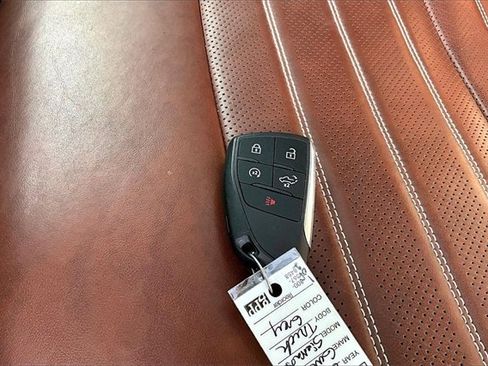 Used 2025 GMC Sierra 2500 Denali Ultimate image 36