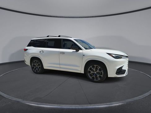 New 2026 Lexus TX 500h AWD image 2