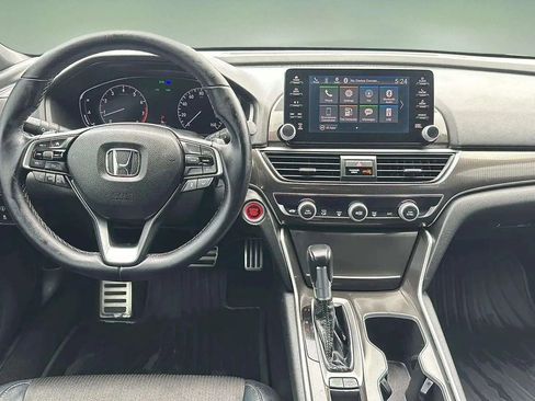 Used 2018 Honda Accord Sport image 24