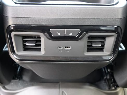 New 2026 GMC Sierra 2500 AT4 w/ AT4 Premium Plus Package AWD/4WD image 28