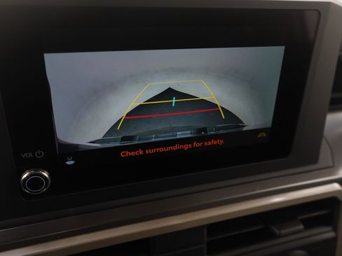 Used 2025 Toyota Tacoma SR5 image 28