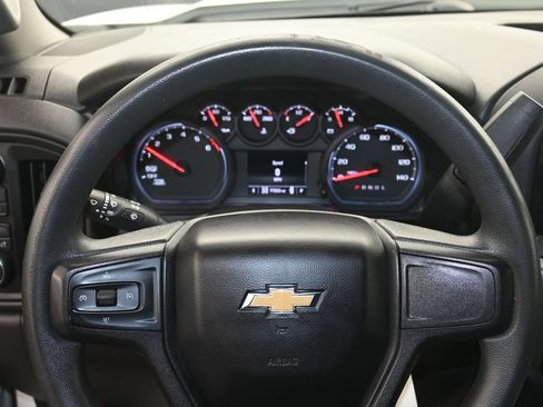 Used 2021 Chevrolet Silverado 1500 Custom AWD/4WD image 9