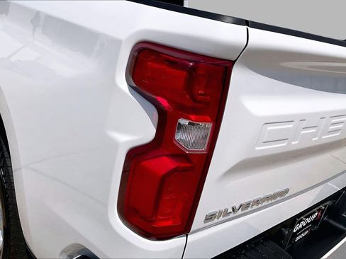 Used 2026 Chevrolet Silverado 1500 RST RWD image 28