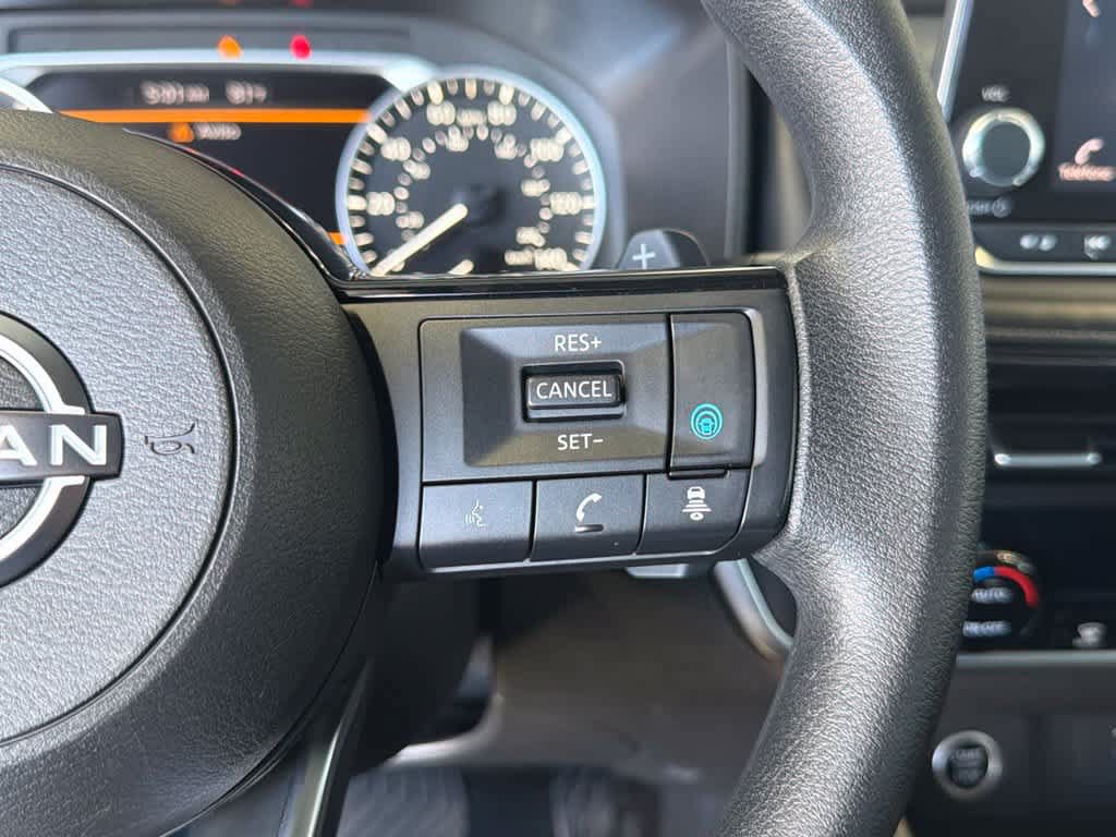 Used 2023 Nissan Rogue SV FWD image 25