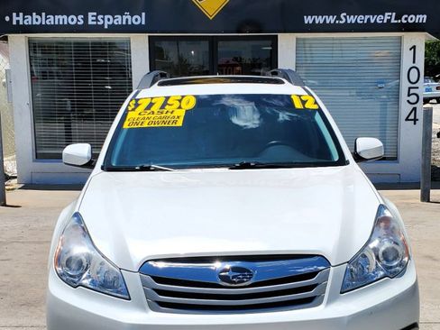 Used 2012 Subaru Outback 2.5i Limited w/ Moonroof Pkg AWD/4WD image 3
