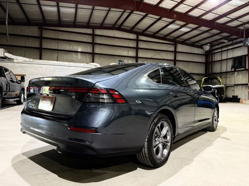 Used 2023 Honda Accord EX image 5