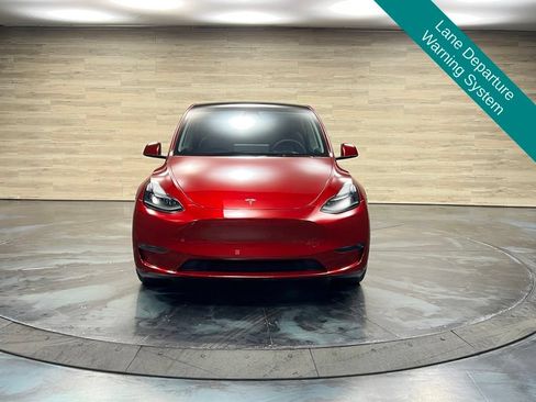 Used 2024 Tesla Model Y Performance AWD/4WD image 9