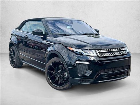 Used 2018 Land Rover Range Rover Evoque SE Dynamic image 12