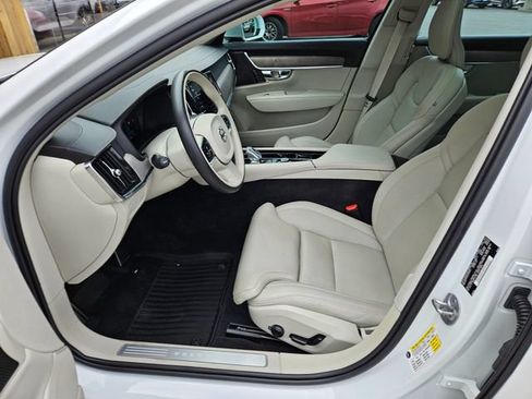 Certified 2023 Volvo S90 B6 Ultimate w/ Protection Package Premier AWD/4WD image 17