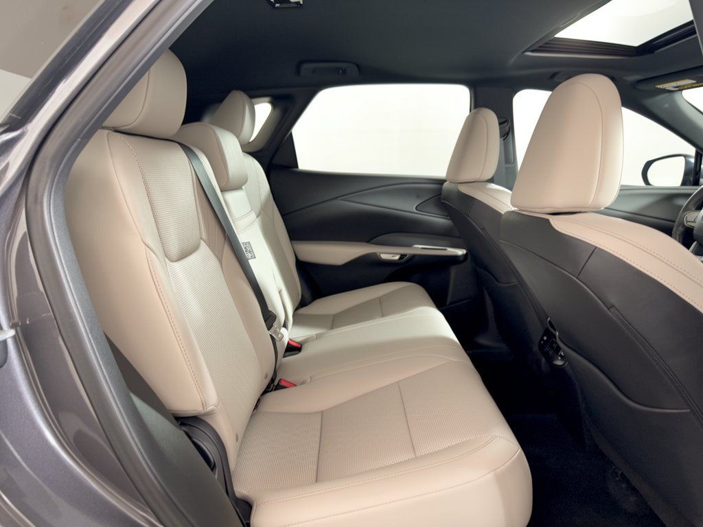 Used 2024 Lexus RX 350 Premium Plus w/ Convenience Package FWD image 30
