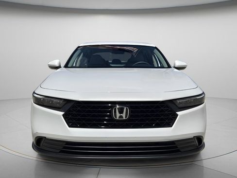 Certified 2024 Honda Accord LX image 5