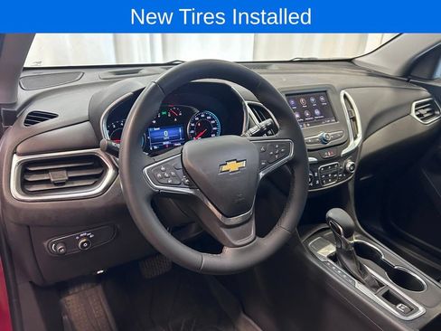 Used 2024 Chevrolet Equinox LT w/ LPO, Floor Liner Package FWD image 2