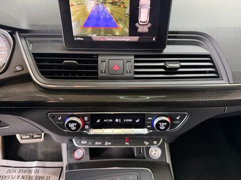 Used 2018 Audi SQ5 Premium Plus w/ S Sport Package image 24