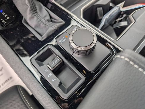 New 2026 Toyota Tundra Limited AWD/4WD image 19
