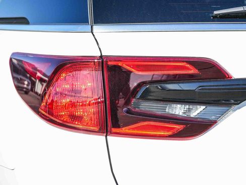 New 2026 Honda Odyssey EX-L image 9