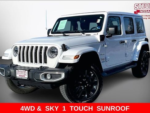 Used 2021 Jeep Wrangler Unlimited Sahara w/ Cold Weather Group image 3