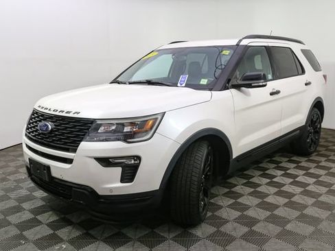 Used 2019 Ford Explorer Sport w/ Equipment Group 401A AWD/4WD image 5