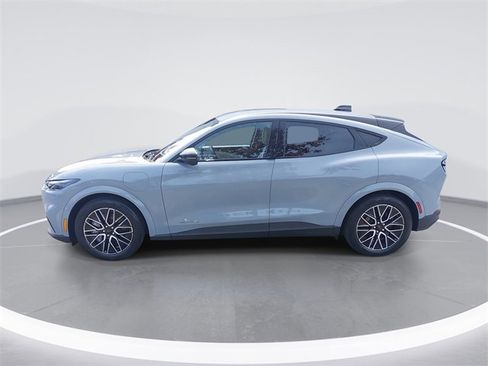 Certified 2025 Ford Mustang Mach-E Premium image 2