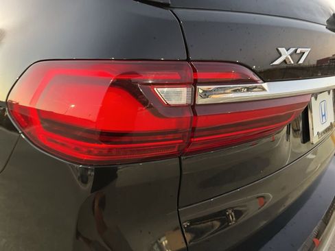 Used 2022 BMW X7 xDrive40i w/ Executive Package image 7