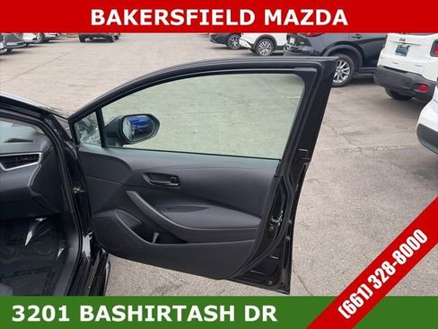 Used 2022 Toyota Corolla LE image 18