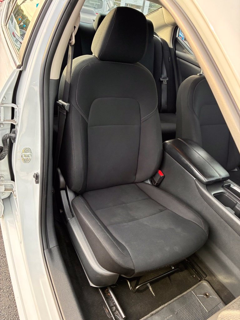 Used 2024 Nissan Sentra S FWD image 17