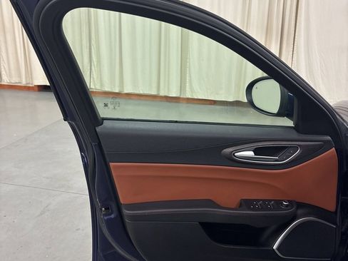 Used 2020 Alfa Romeo Giulia Ti w/ Active Blind Spot Package image 18