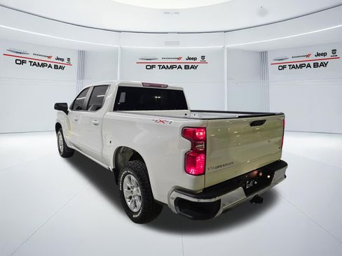 Used 2023 Chevrolet Silverado 1500 LT AWD/4WD image 4