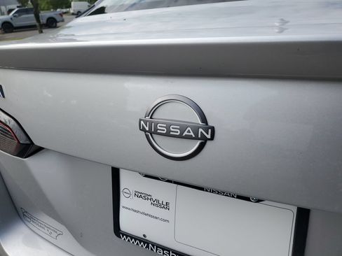 Certified 2025 Nissan Versa SR w/ Trunk Package FWD image 7