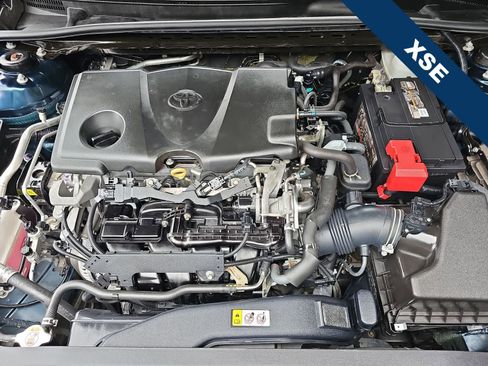 Used 2019 Toyota Camry XSE FWD image 13