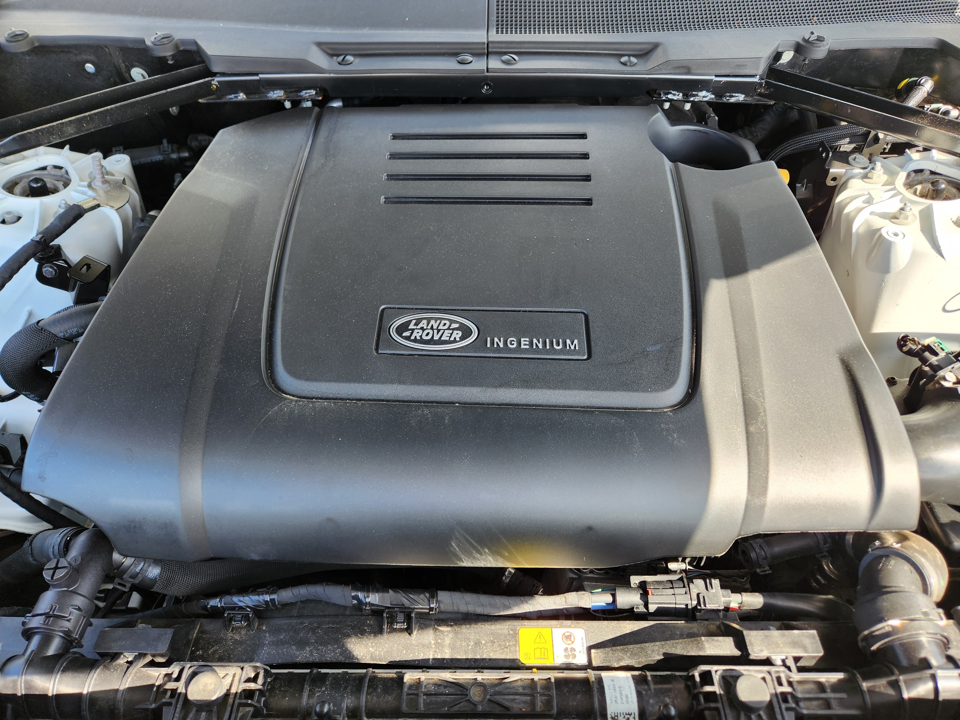 Certified 2025 Land Rover Defender 110 S AWD/4WD image 9