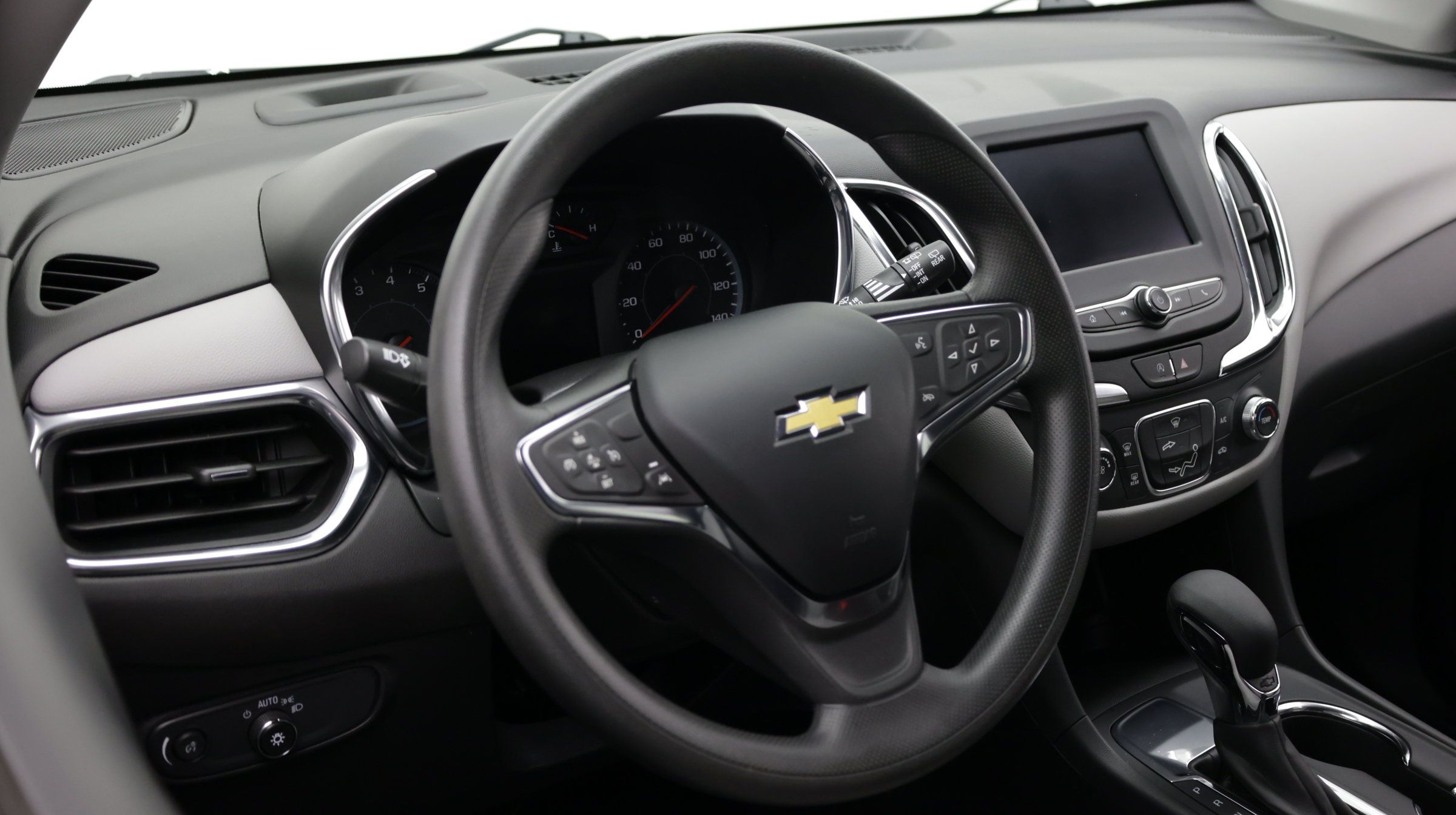 Used 2023 Chevrolet Equinox LS FWD image 10