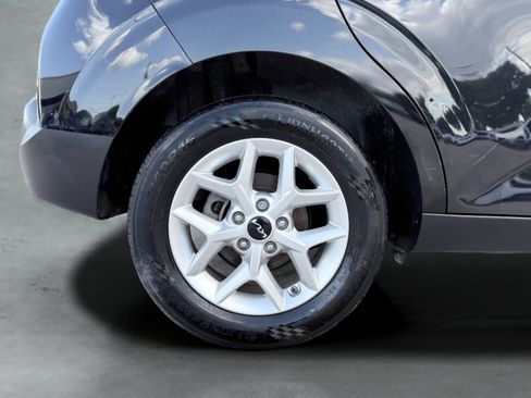 Used 2022 Kia Soul LX w/ Technology Package image 10