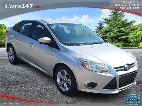 Used 2013 Ford Focus SE w/ SE Winter Pkg image 8
