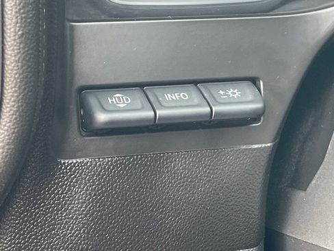 Used 2020 Chevrolet Silverado 1500 LTZ w/ LTZ Premium Package image 16