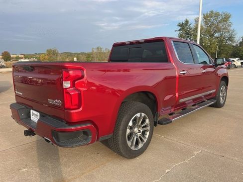 Used 2025 Chevrolet Silverado 1500 High Country image 4