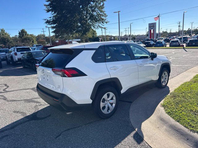 Used 2025 Toyota RAV4 LE AWD/4WD image 7