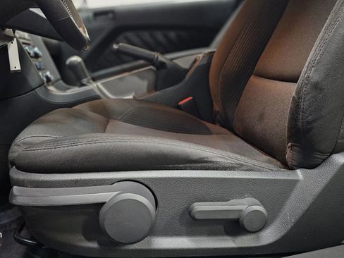 Used 2012 Ford Mustang Coupe RWD image 14