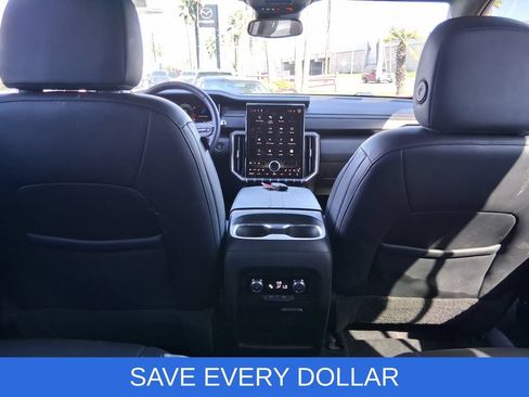 Used 2024 GMC Acadia Elevation w/ LPO, Floor Liner Package FWD image 18