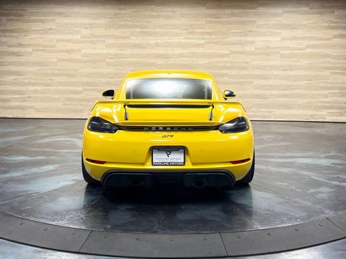 Used 2023 Porsche 718 Cayman GT4 RWD image 19