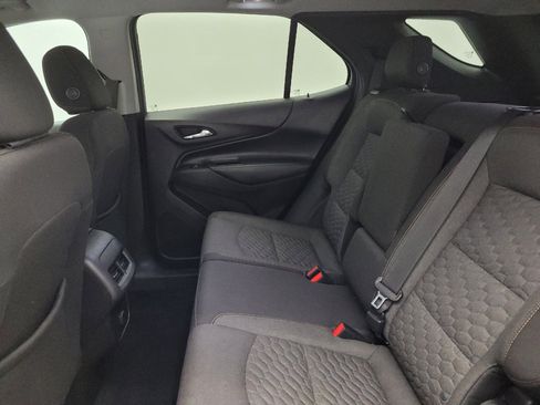 Used 2018 Chevrolet Equinox LT AWD/4WD image 18