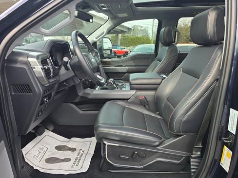 Used 2023 Ford F150 Lariat w/ Trailer Tow Package image 11