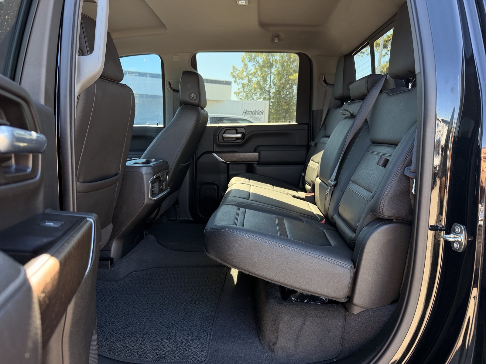 Used 2020 GMC Sierra 2500 Denali w/ Technology Package AWD/4WD image 28