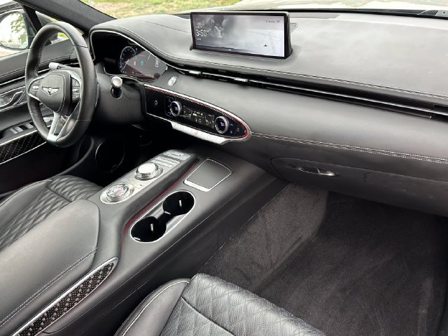 Used 2023 Genesis GV70 3.5T Sport w/ Sport Prestige Package AWD/4WD image 10