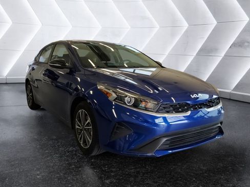 Used 2023 Kia Forte LXS w/ LXS Technology Package FWD image 1