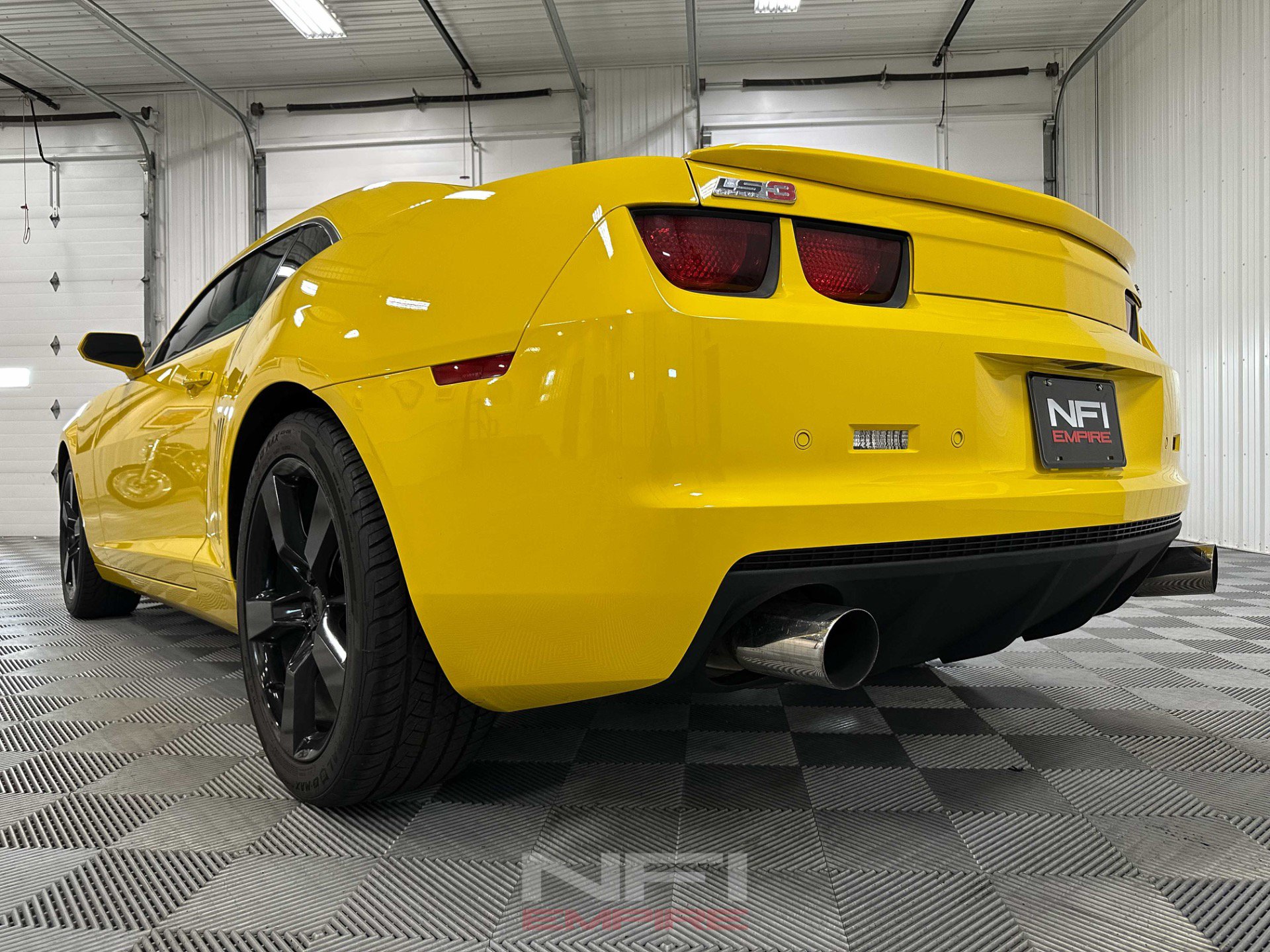 Used 2011 Chevrolet Camaro SS w/ RS Package RWD image 21