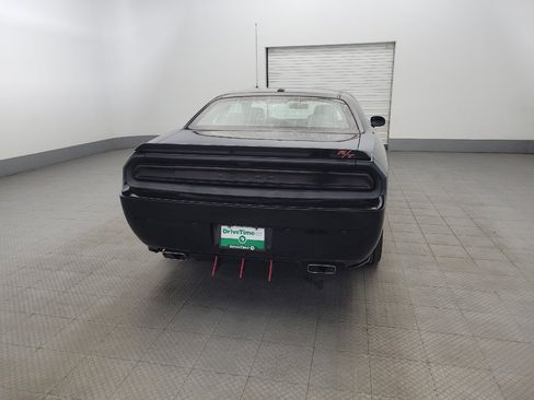 Used 2014 Dodge Challenger R/T RWD image 7