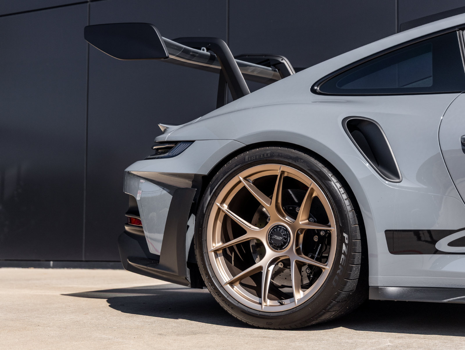 Certified 2025 Porsche 911 GT3 RS RWD image 32