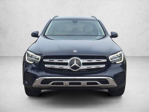 Used 2021 Mercedes-Benz GLC 300 4MATIC image 2