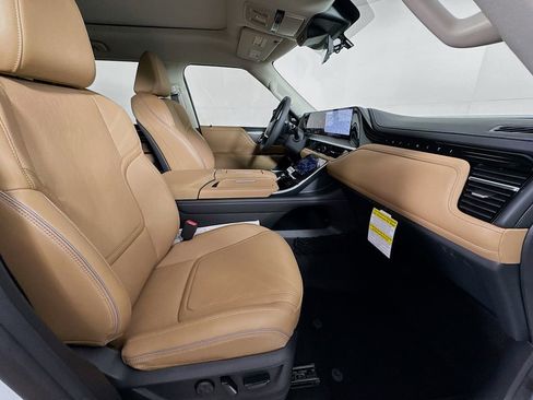 New 2026 INFINITI QX80 Luxe w/ Cargo Package image 38